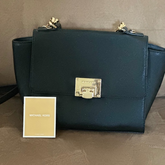Michael Kors purse - Picture 1 of 4